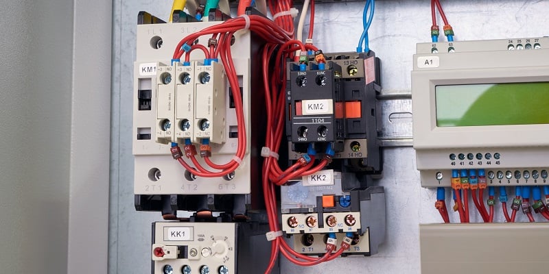 lap dat contactor khoi dong tu 10